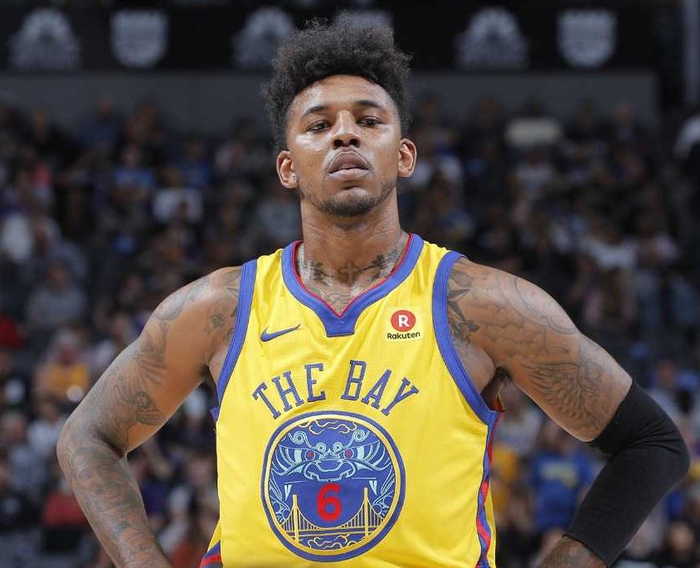 后者要在季 后者要在季